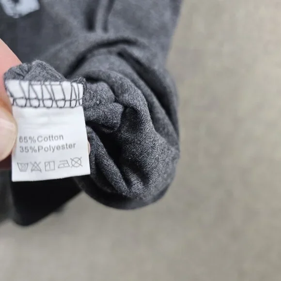 Red Hot Chili Peppers women’s Graphic T-Shirt Gray 5XL Cotton Blend Short Sleeve - Picture 4 of 6